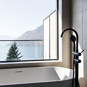 King Room Lake View