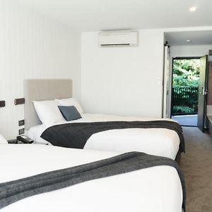 Twin Room – Remarkables – Mountain View